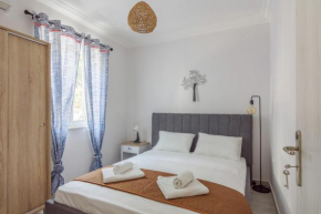 Beautiful And Spacious Apartment In Kaisariani
